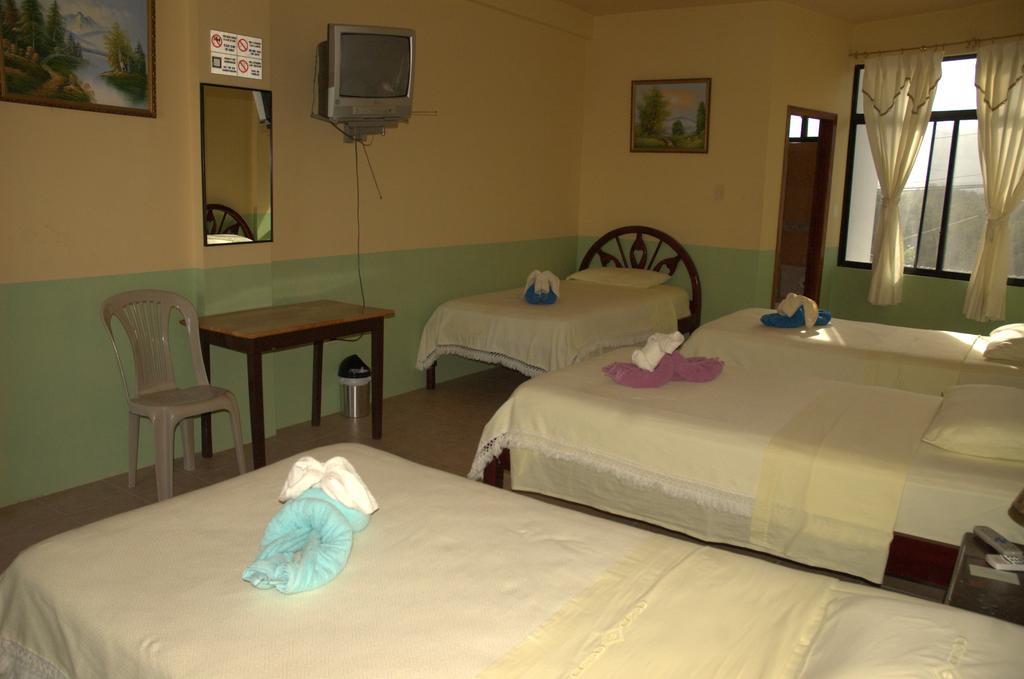 Hostal La Isla Del Descanso Puerto Villamil Exterior foto